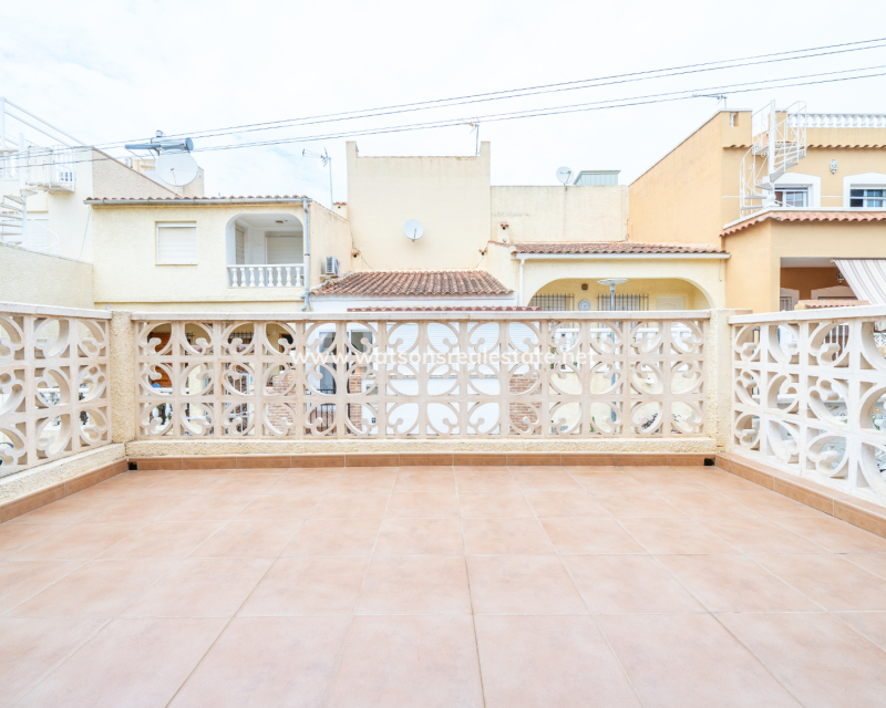 Revente - Rijhuis - Urb. La Marina