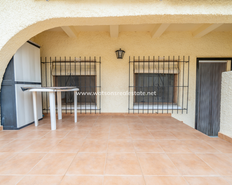 Revente - Rijhuis - Urb. La Marina