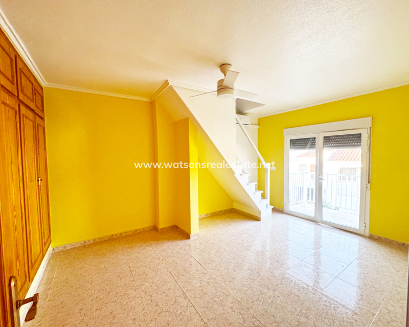 Revente - Rijhuis - Urb. La Marina