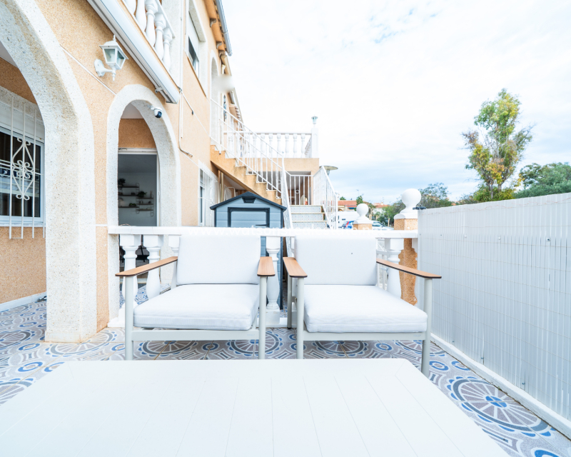 Revente - Rijhuis - Urb. La Marina