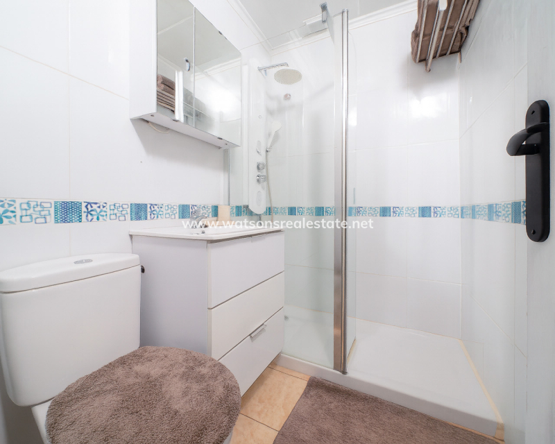 Revente - Rijhuis - Urb. La Marina