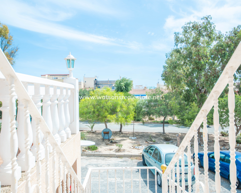 Revente - Rijhuis - Urb. La Marina