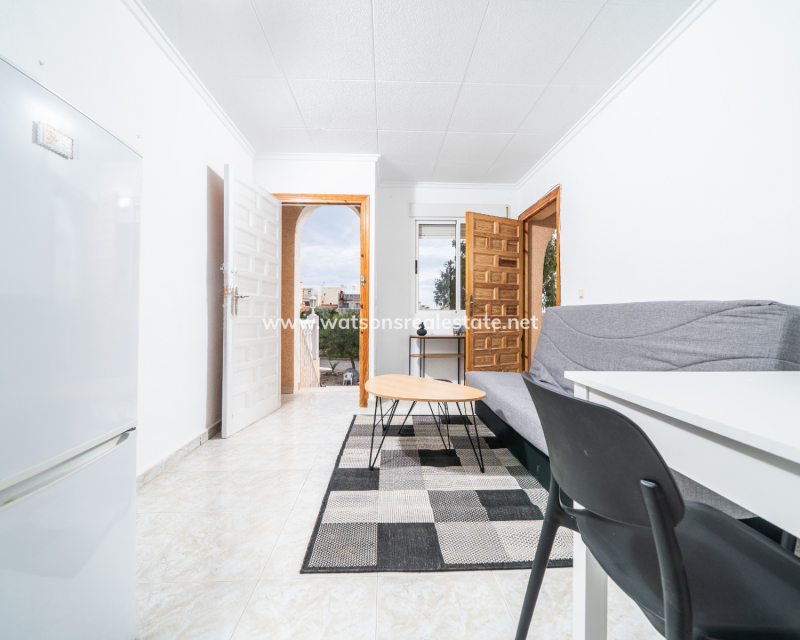 Revente - Rijhuis - Urb. La Marina