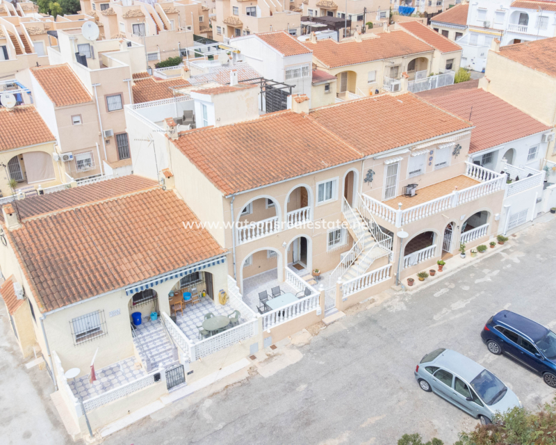 Revente - Rijhuis - Urb. La Marina