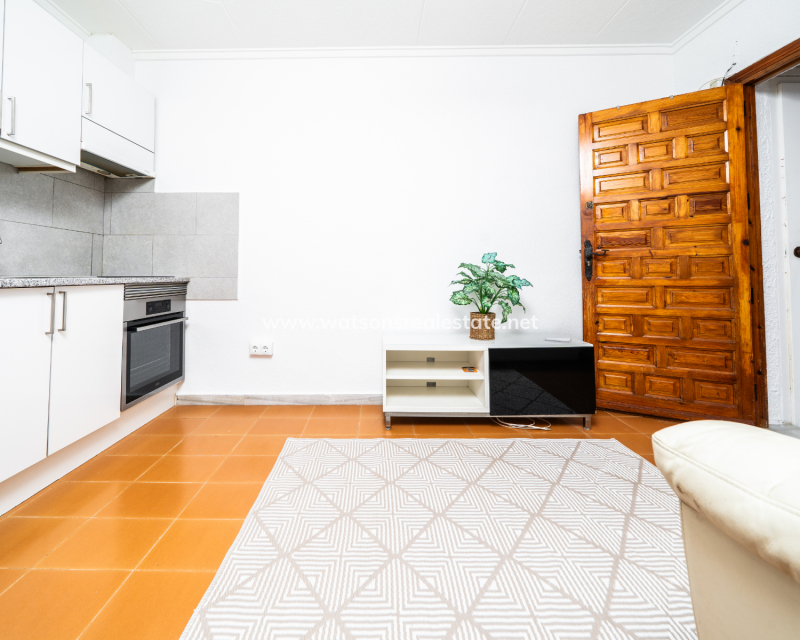 Revente - Rijhuis - Urb. La Marina