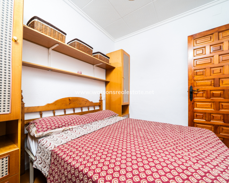 Revente - Rijhuis - Urb. La Marina