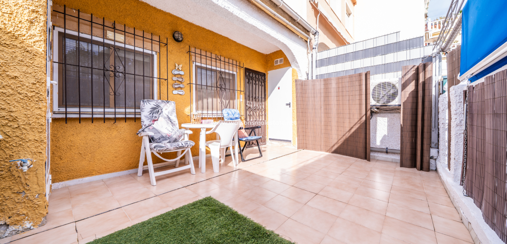 Revente - Rijhuis - Urb. La Marina