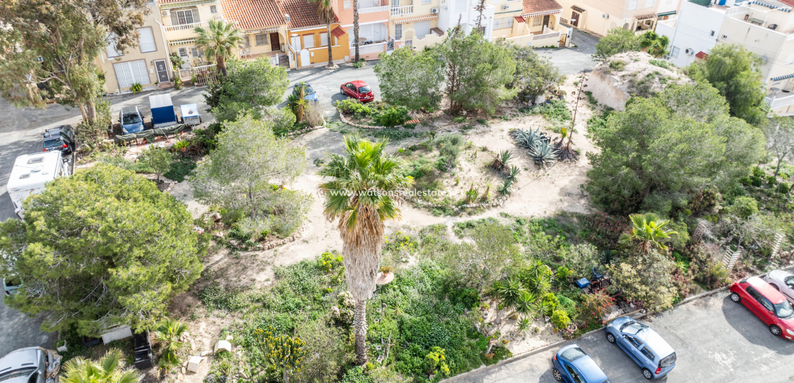 Revente - Rijhuis - Urb. La Marina