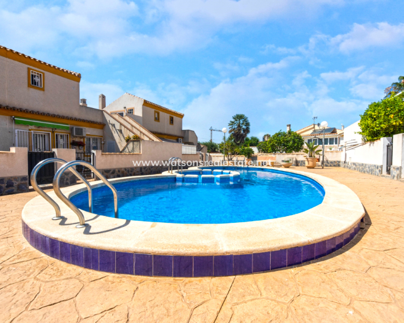 Revente - Rijhuis - Urb. La Marina