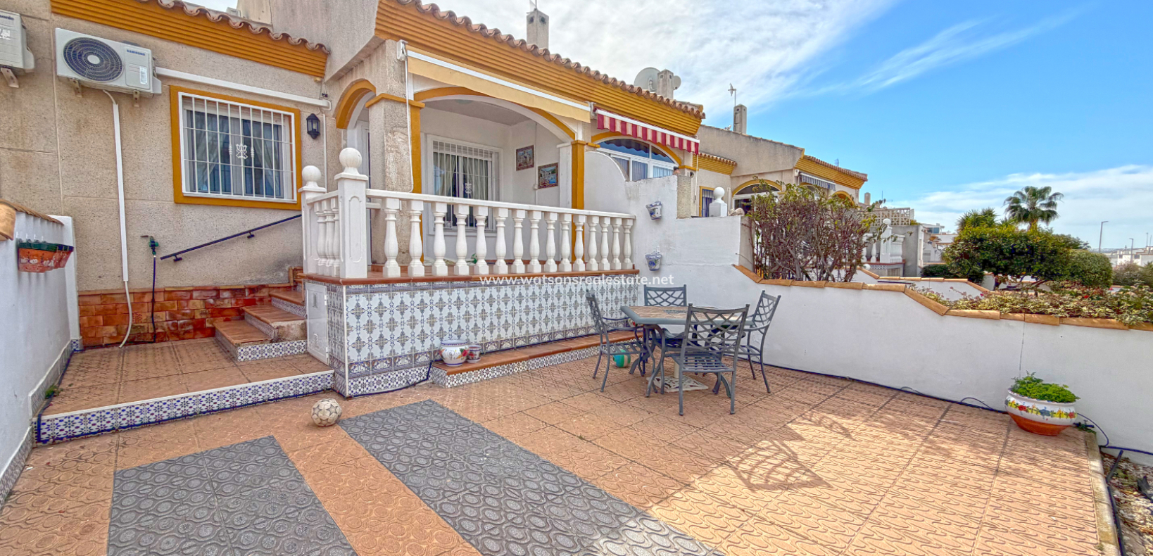 Revente - Rijhuis - Urb. La Marina