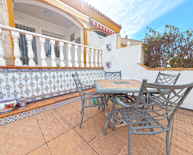 Revente - Rijhuis - Urb. La Marina