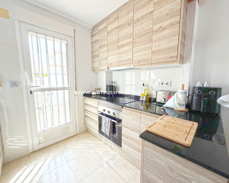 Revente - Rijhuis - Urb. La Marina