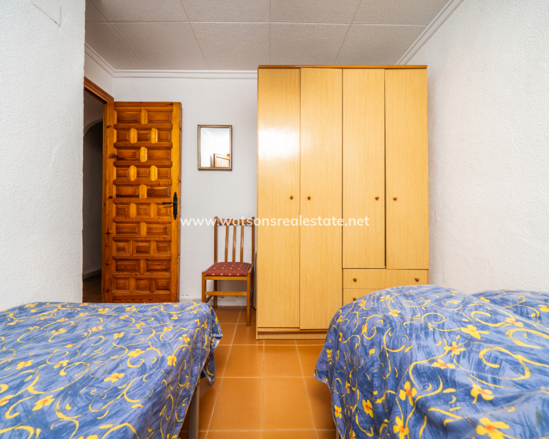 Revente - Rijhuis - Urb. La Marina