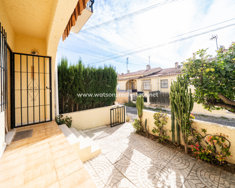 Revente - Rijhuis - Urb. La Marina