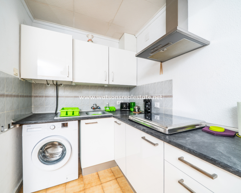 Revente - Rijhuis - Urb. La Marina