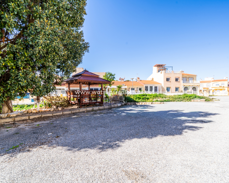 Revente - Rijhuis - Urb. La Marina