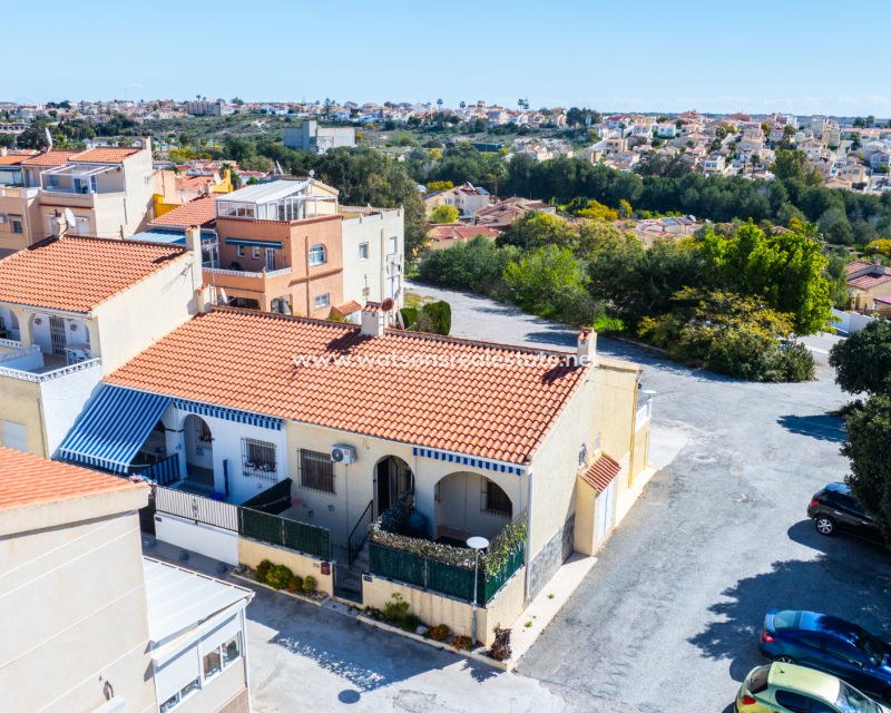 Revente - Rijhuis - Urb. La Marina