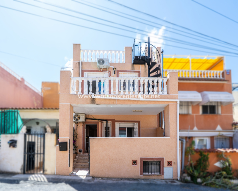 Revente - Rijhuis - Urb. La Marina