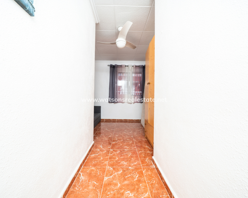 Revente - Rijhuis - Urb. La Marina