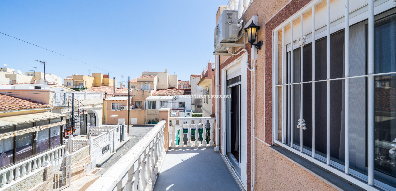 Revente - Rijhuis - Urb. La Marina