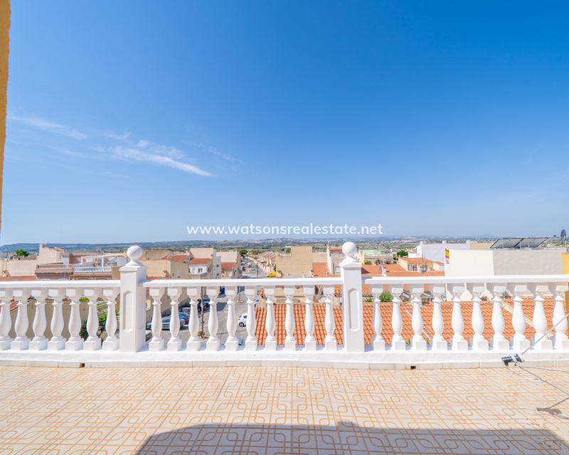 Revente - Rijhuis - Urb. La Marina