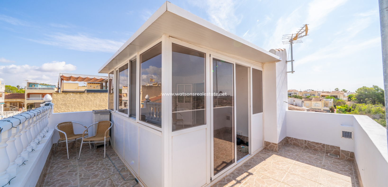 Revente - Rijhuis - Urb. La Marina