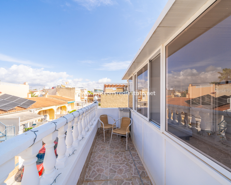 Revente - Rijhuis - Urb. La Marina