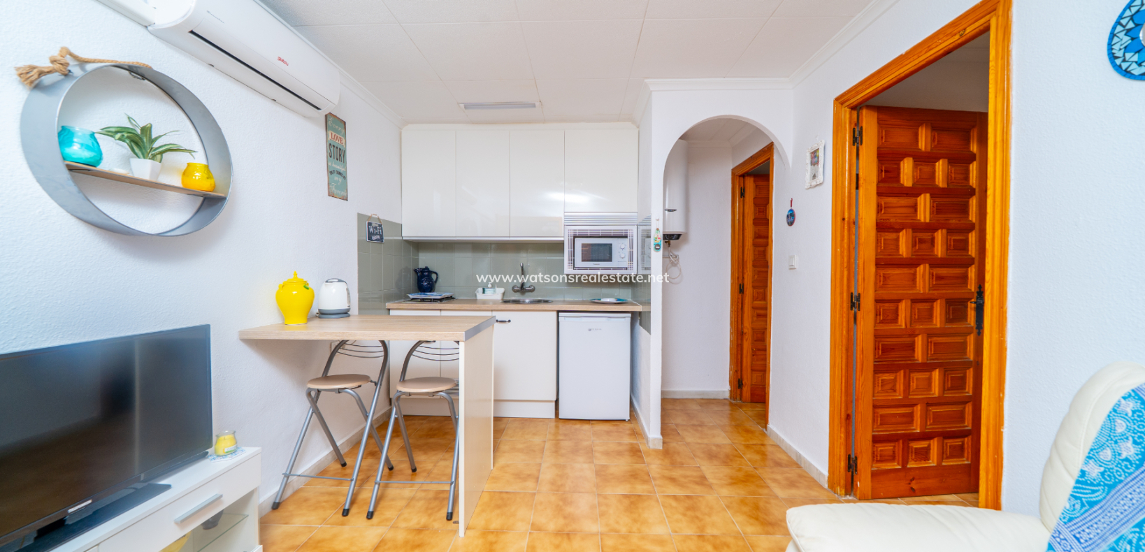 Revente - Rijhuis - Urb. La Marina