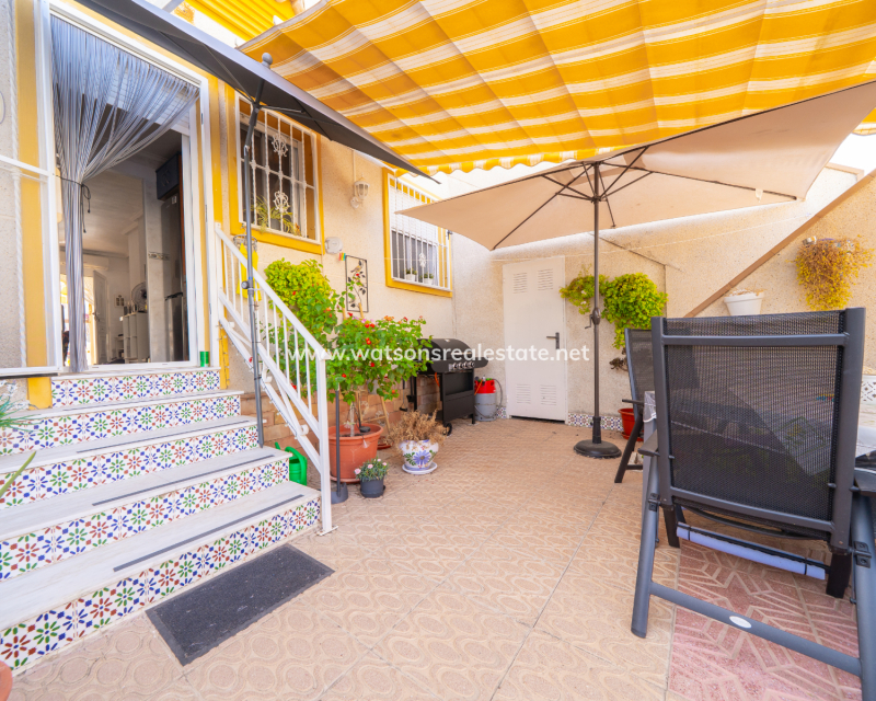 Revente - Rijhuis - Urb. La Marina