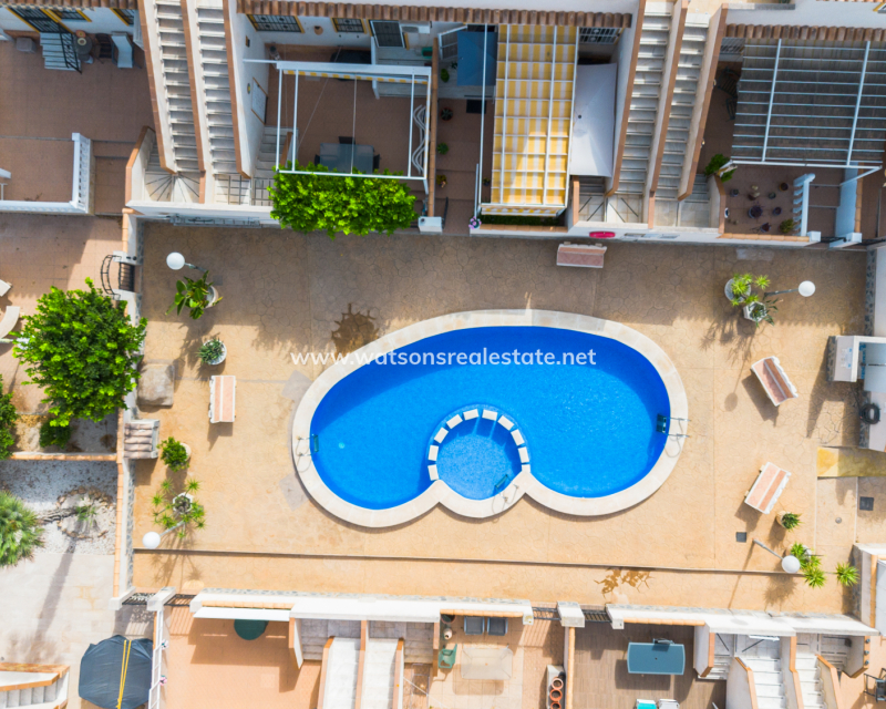 Revente - Rijhuis - Urb. La Marina