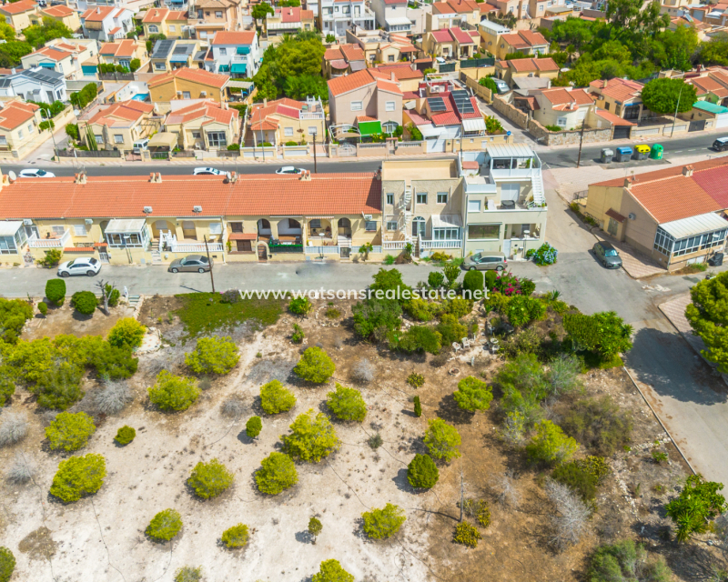 Revente - Rijhuis - Urb. La Marina