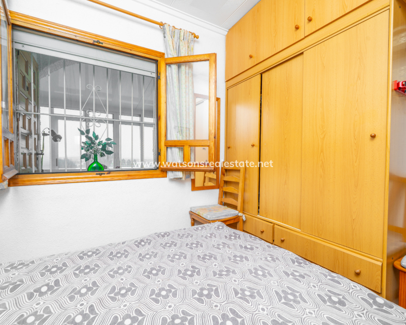 Revente - Rijhuis - Urb. La Marina