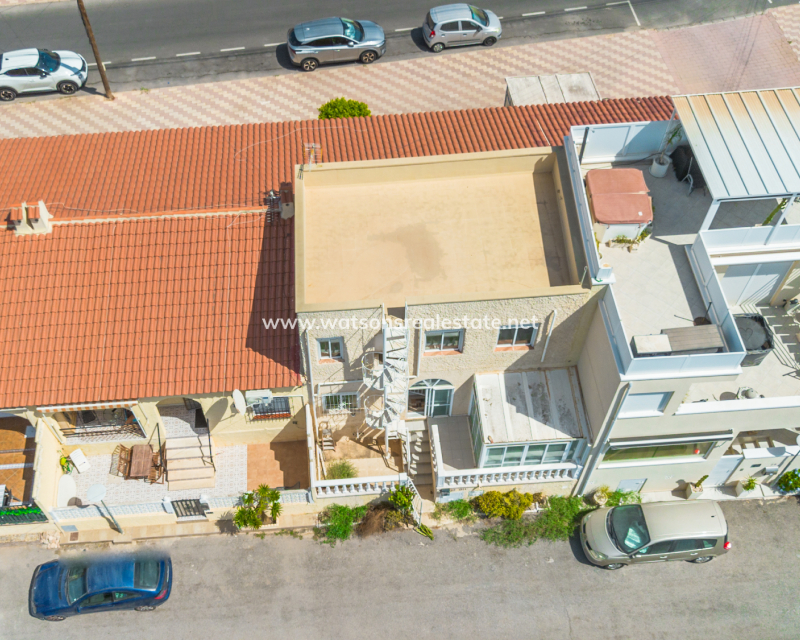 Revente - Rijhuis - Urb. La Marina