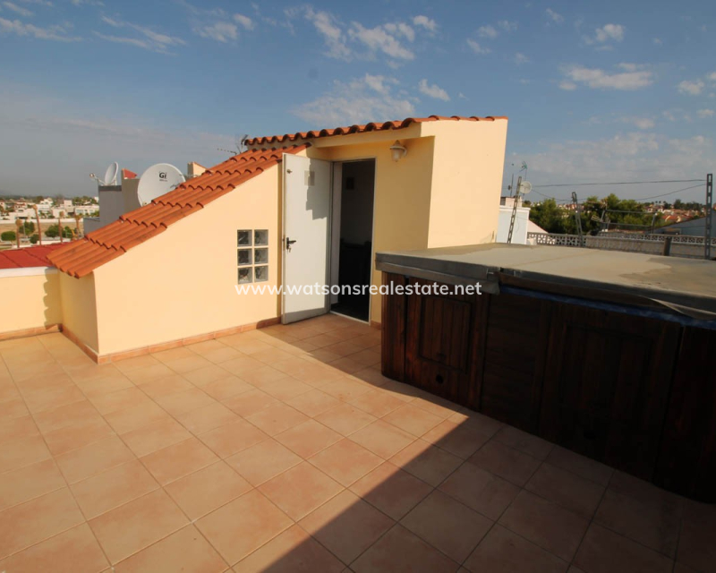 Revente - Rijhuis - Urb. La Marina