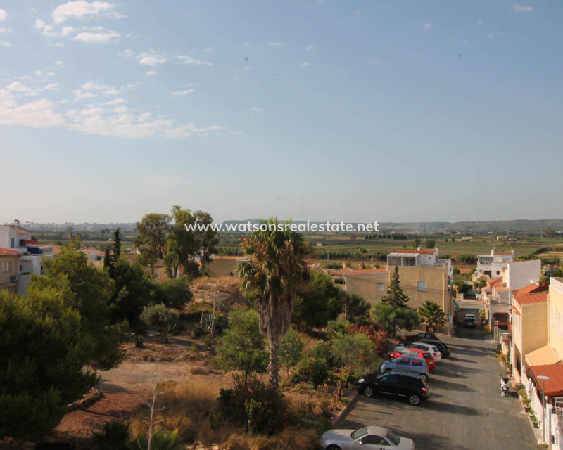 Revente - Rijhuis - Urb. La Marina