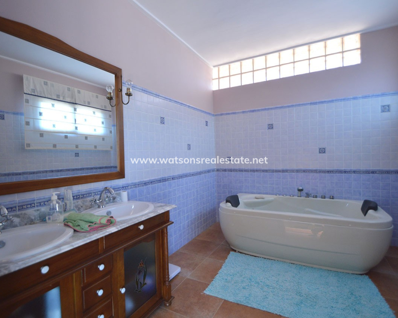 Revente - Vrijstaande Villa - La Callosina