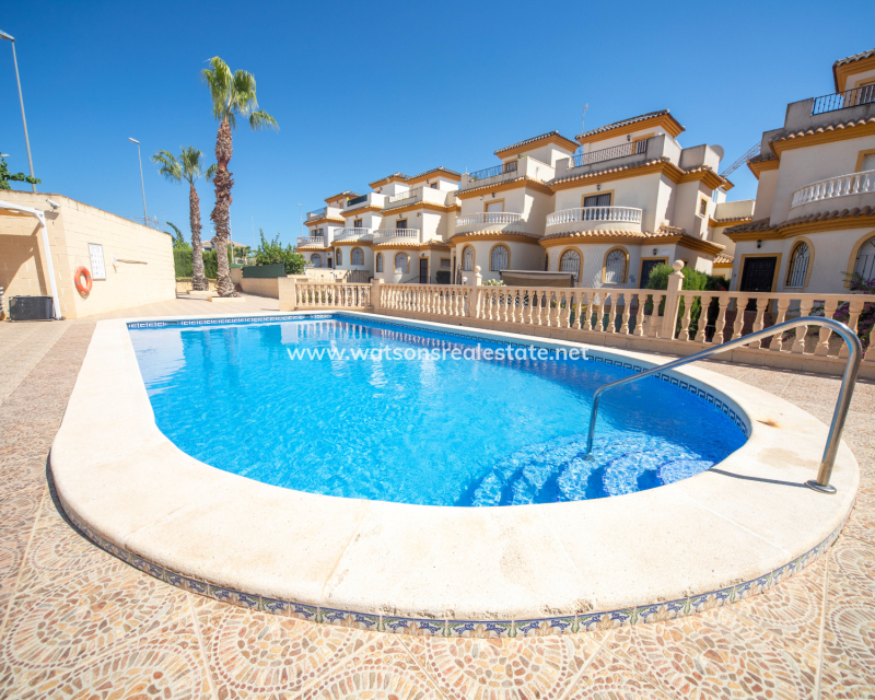 Revente - Vrijstaande Villa - Urb. El Oasis - La Marina
