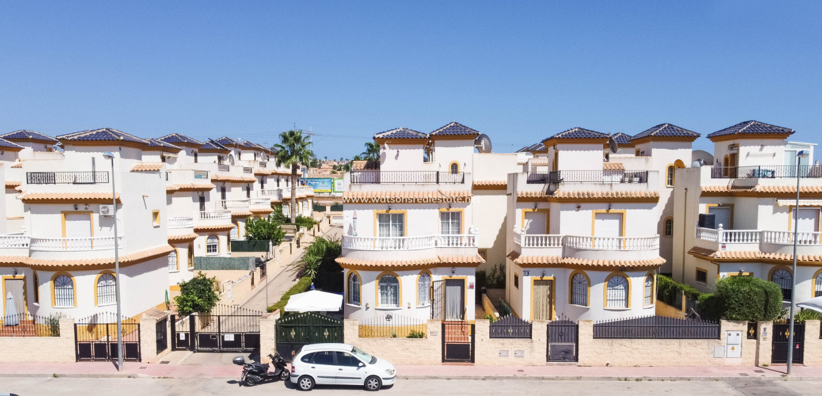 Revente - Vrijstaande Villa - Urb. El Oasis - La Marina