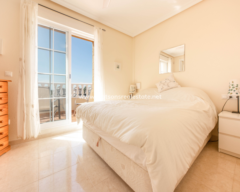 Revente - Vrijstaande Villa - Urb. El Oasis - La Marina