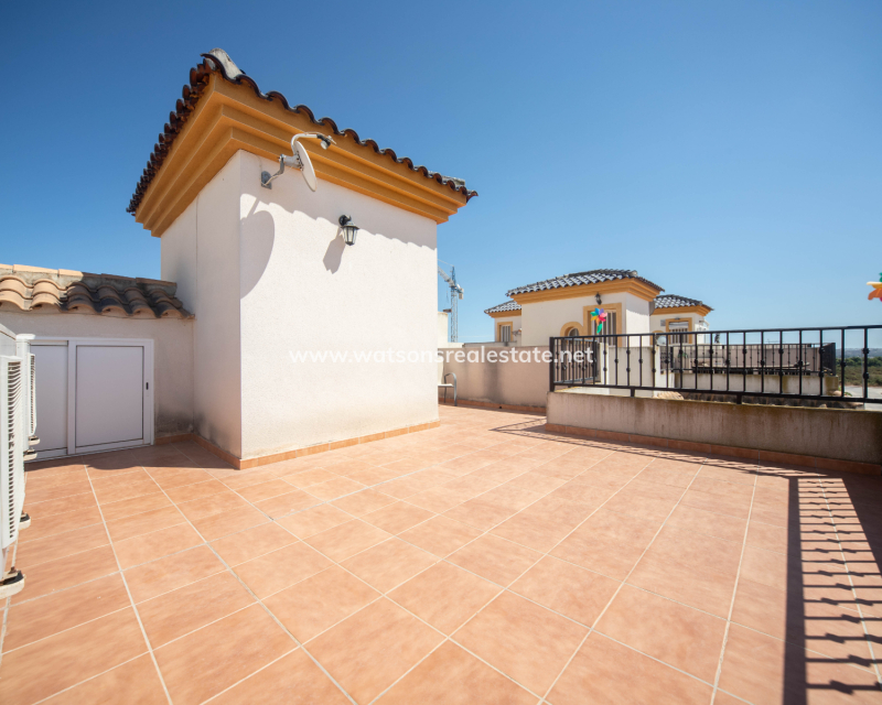Revente - Vrijstaande Villa - Urb. El Oasis - La Marina