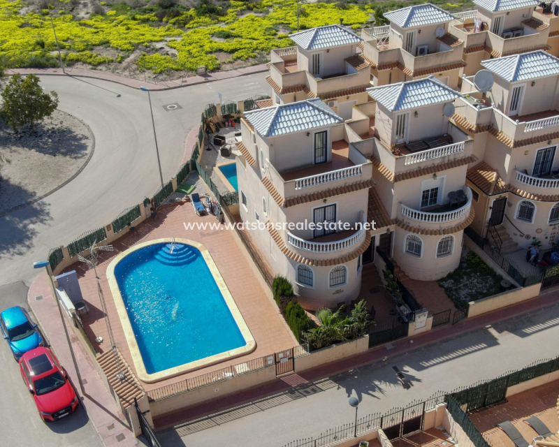 Revente - Vrijstaande Villa - Urb. El Oasis - La Marina