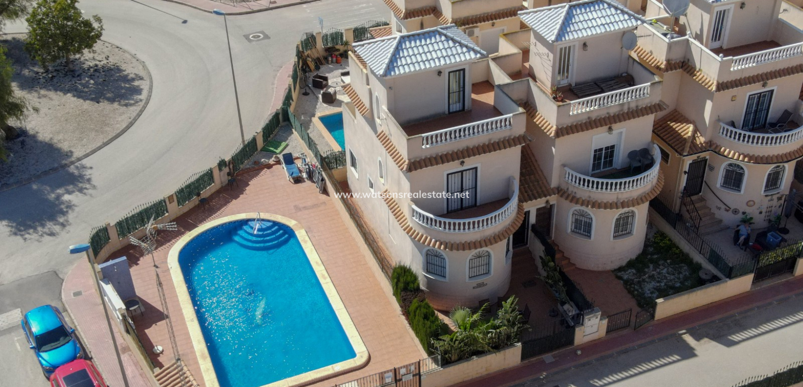 Revente - Vrijstaande Villa - Urb. El Oasis - La Marina
