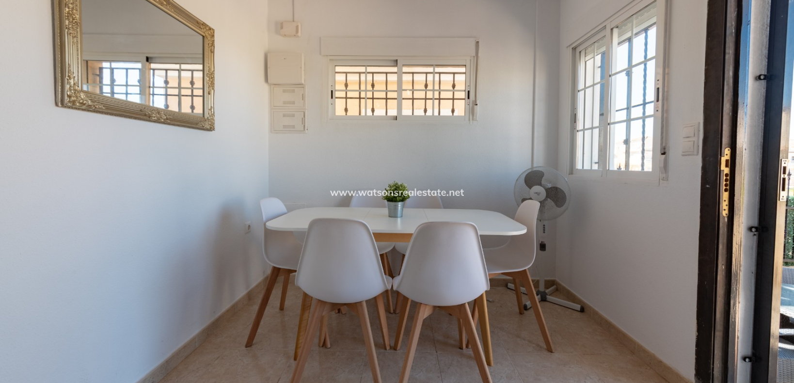 Revente - Vrijstaande Villa - Urb. El Oasis - La Marina