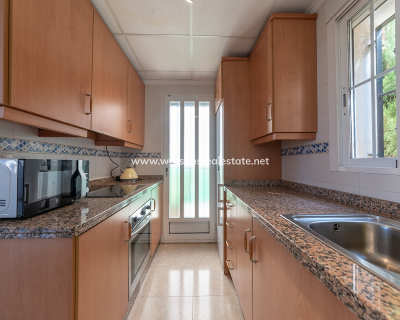 Revente - Vrijstaande Villa - Urb. El Oasis - La Marina