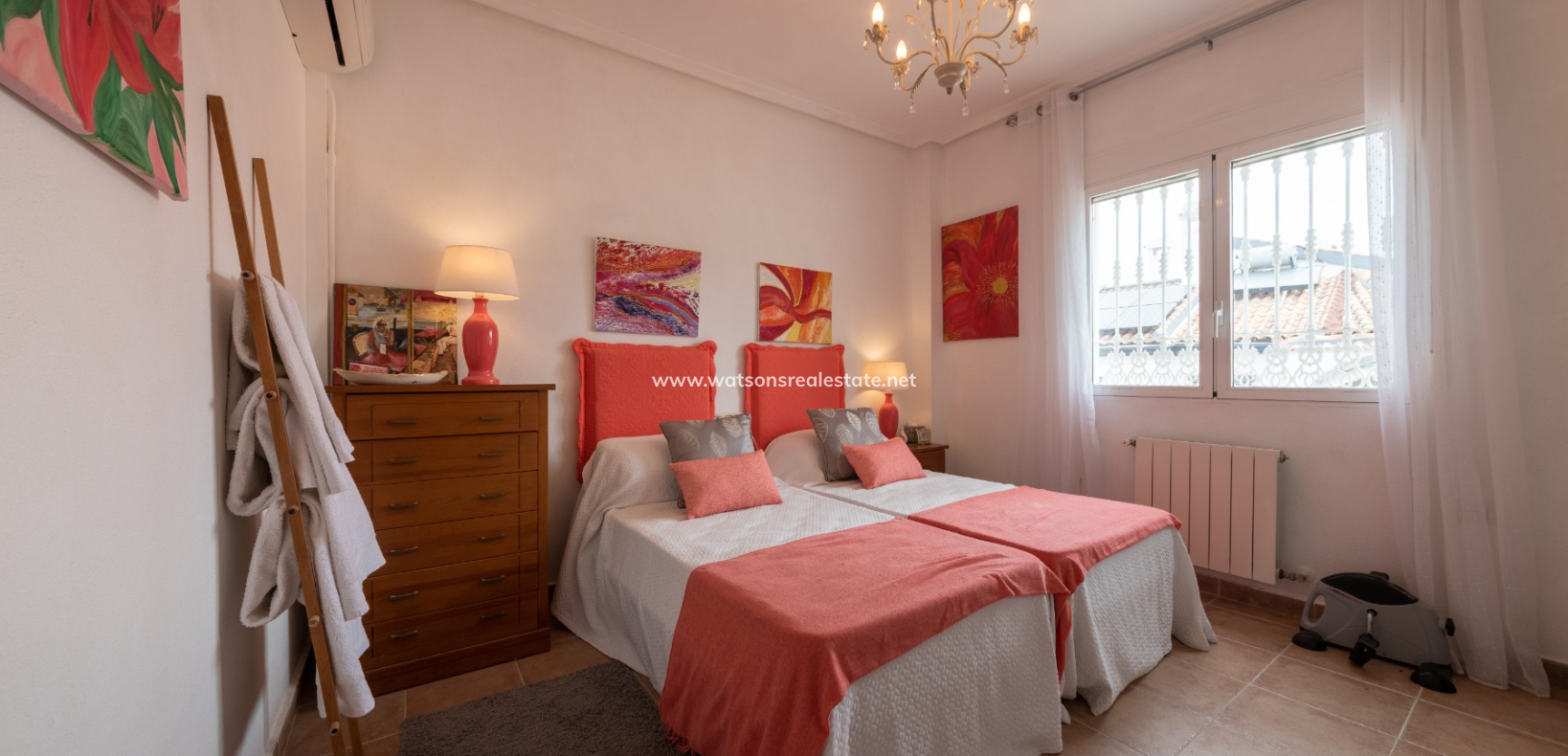 Revente - Vrijstaande Villa - Urb. La Escuera