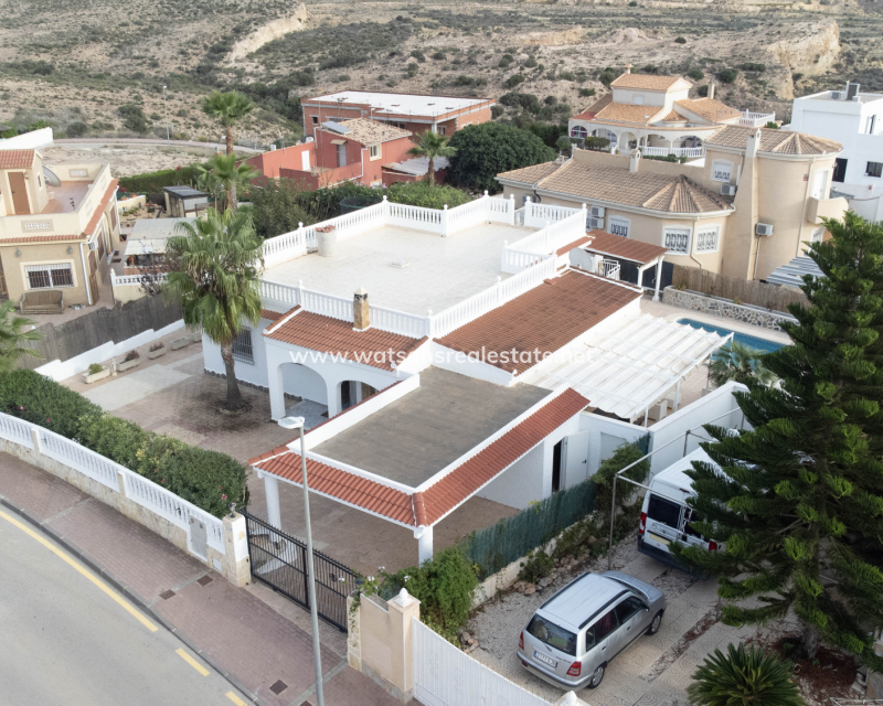 Revente - Vrijstaande Villa - Urb. La Escuera