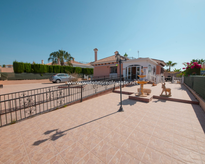 Revente - Vrijstaande Villa - Urb. La Marina