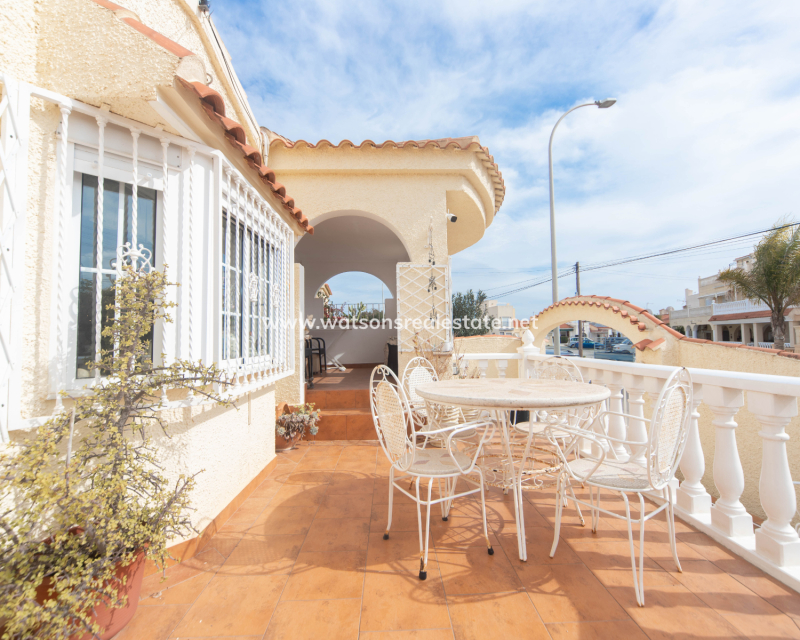 Revente - Vrijstaande Villa - Urb. La Marina