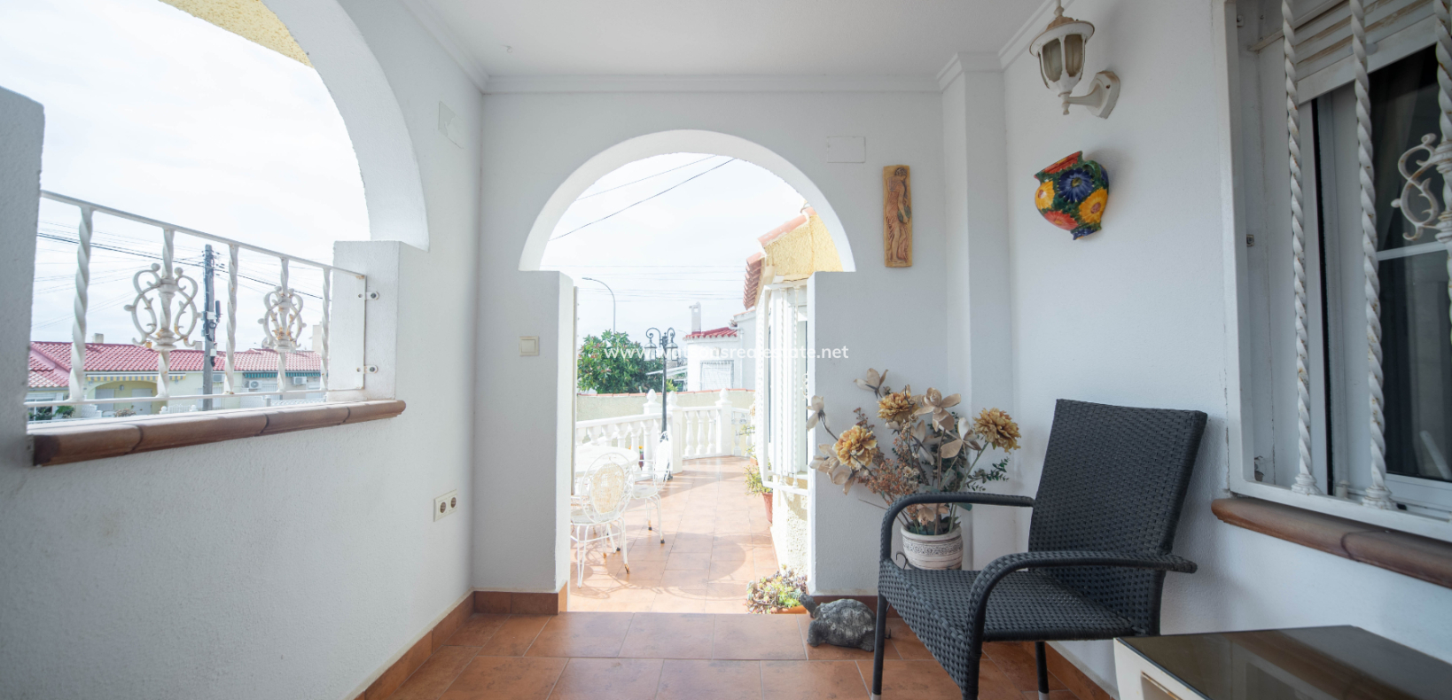 Revente - Vrijstaande Villa - Urb. La Marina