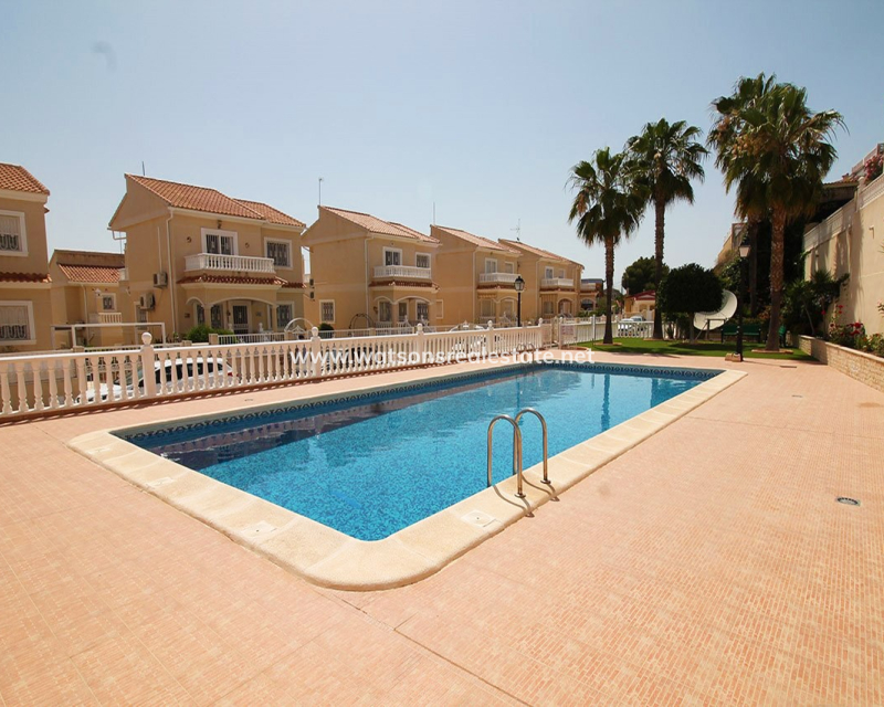 Revente - Vrijstaande Villa - Urb. La Marina